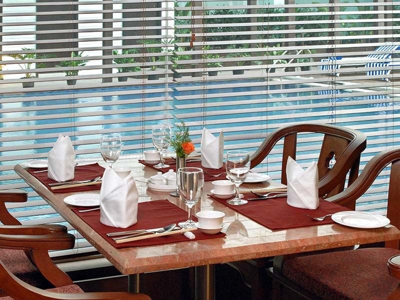 Fortune Jp Palace, Mysore - Member Itc Hotels' Group Экстерьер фото The Poolside Restaurant